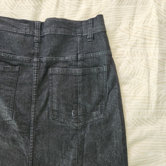 NWOT Forever 21 Black Denim Distressed Maxi Skirt with side slits - Picture 6 of 6